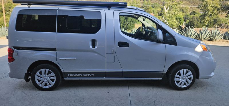 Picture 4/26 of a 2021 Recon Envy Pop Top Camper Van - Like New for sale in Los Angeles, California