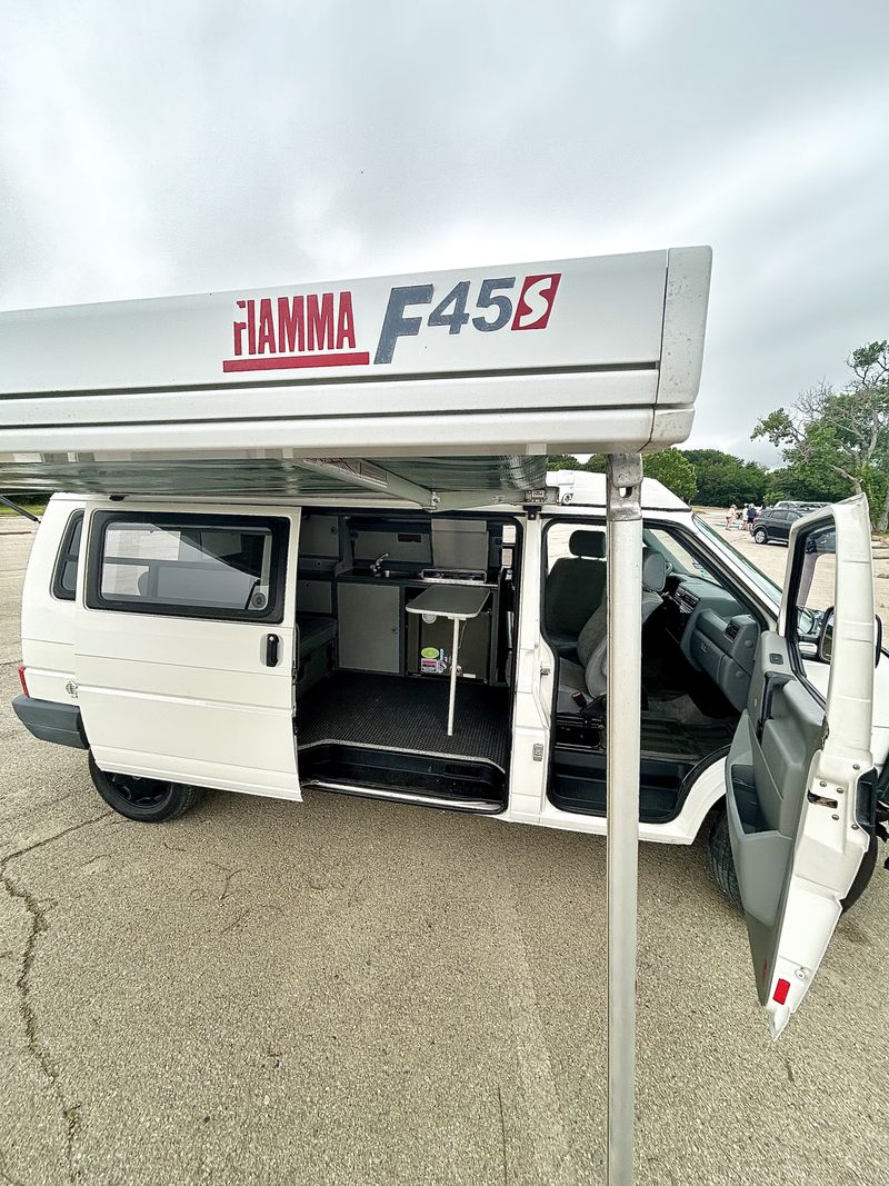 Picture 2/42 of a 1995 Volkswagen EuroVan for sale in Dallas, Texas