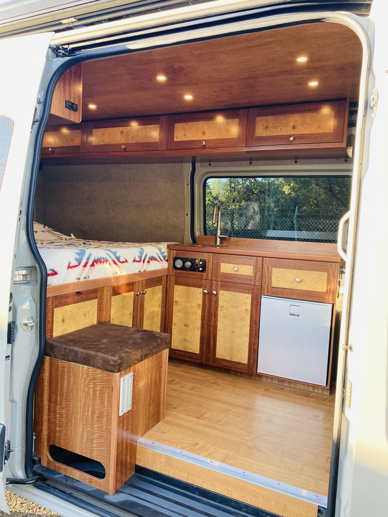 Picture 6/15 of a 2019 sprinter 144 4x4 for sale in Grass Valley, California