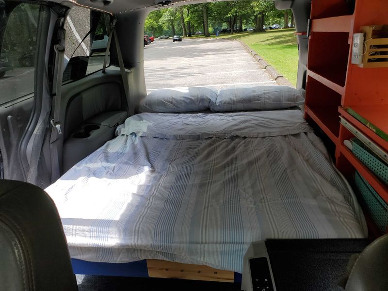 Picture 4/15 of a 2010 Honda Odyssey Camper Conversion for sale in Lakewood, Ohio