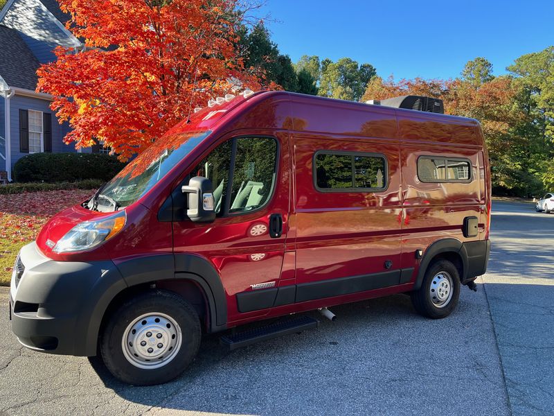 Picture 2/19 of a 2022 Winnebago Solis Pocket for sale in Durham, North Carolina