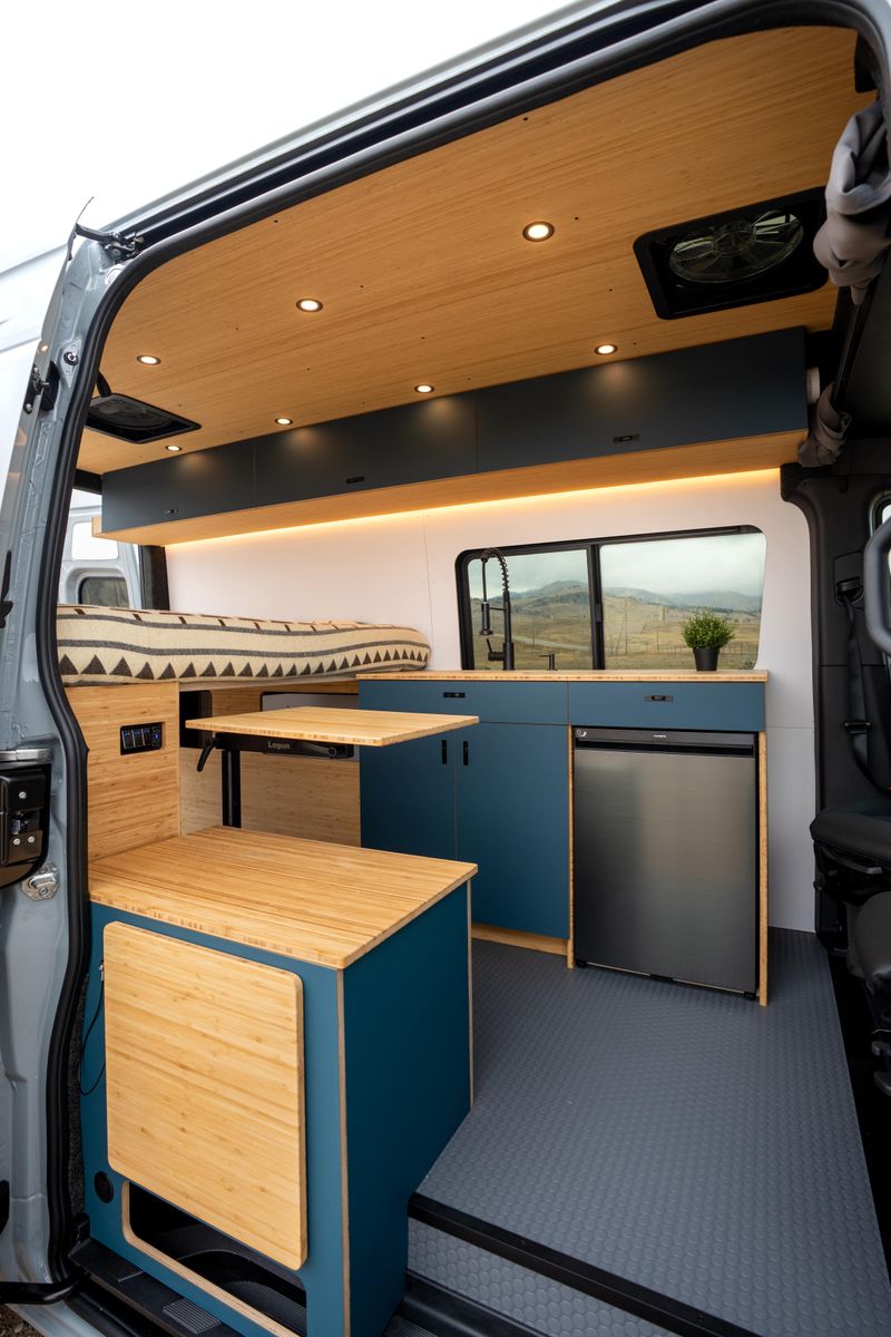 Picture 2/17 of a 2025 Geotrek Bear Peak Sprinter 144 AWD for sale in Boulder, Colorado