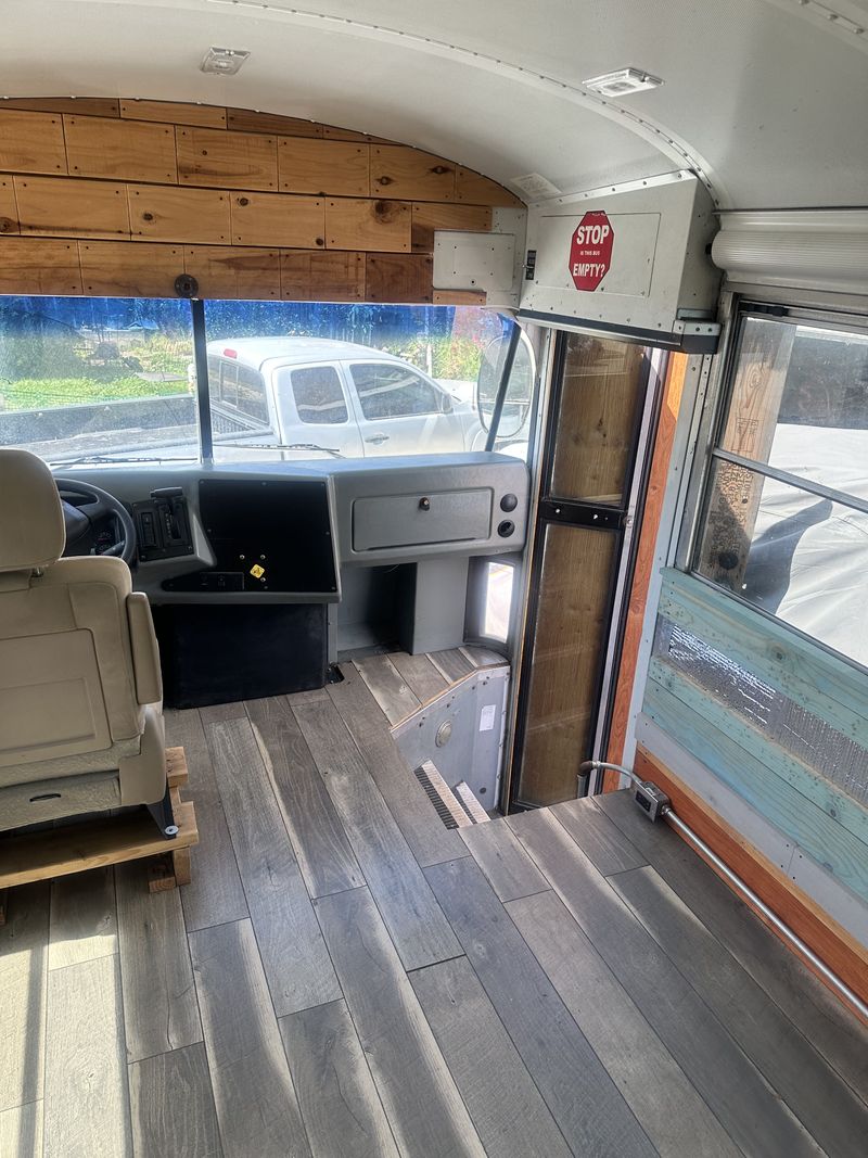 Picture 3/11 of a 2010 Bluebird Vision Propane Bus for sale in Wilmington, California