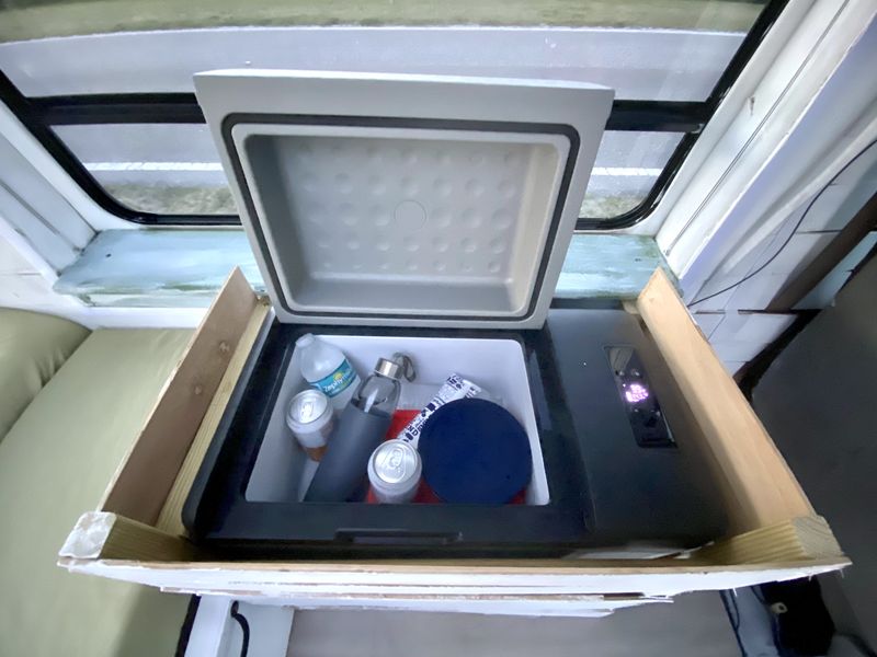 Picture 4/19 of a SKYLIGHT Conversion Camper Van for sale in Saint Petersburg, Florida