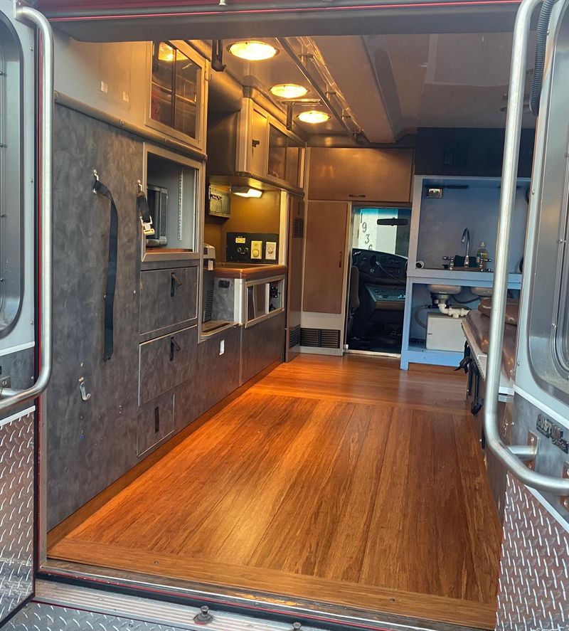 Picture 2/27 of a 2004 Ford E450 Econoline turbo diesel van for sale in San Diego, California