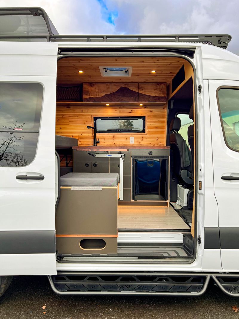 Picture 5/22 of a BRAND NEW 2022 Sprinter 144 Professional Van Build for sale in Vancouver, Washington