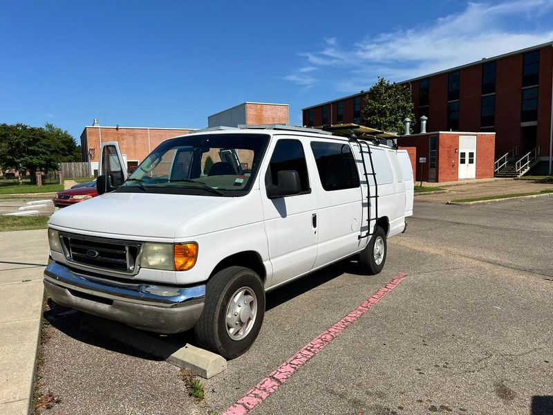 Picture 1/14 of a 2004 ford e350 for sale in Hattiesburg, Mississippi