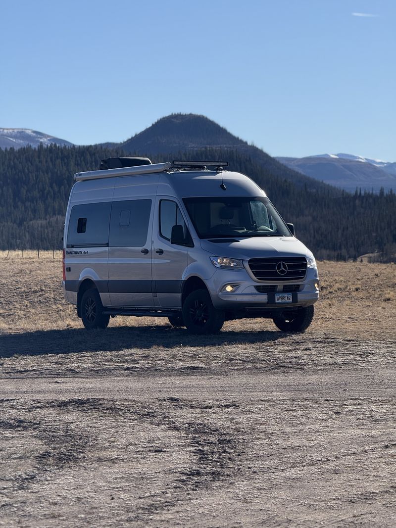 Picture 3/11 of a 2023 Thor Sanctuary 19P for sale in Elkhart, Kansas