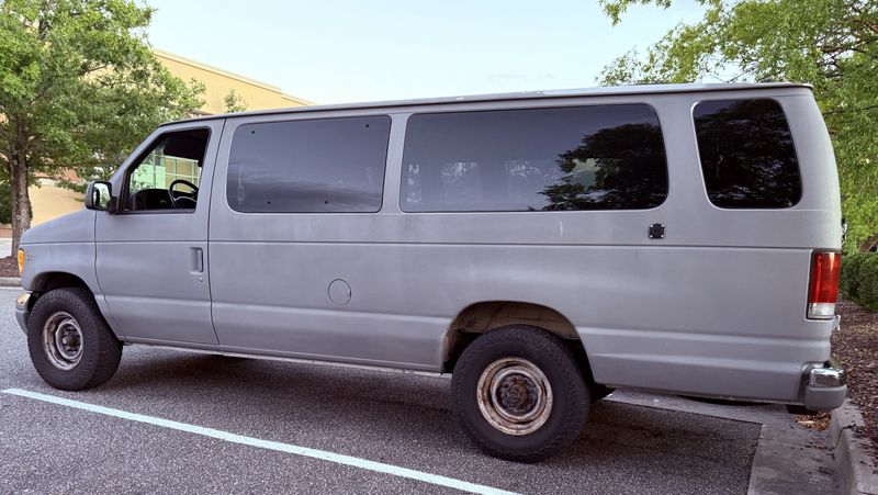 Picture 3/20 of a 1998, V10 F350-Semi-Converted Van for sale in Wilmington, North Carolina