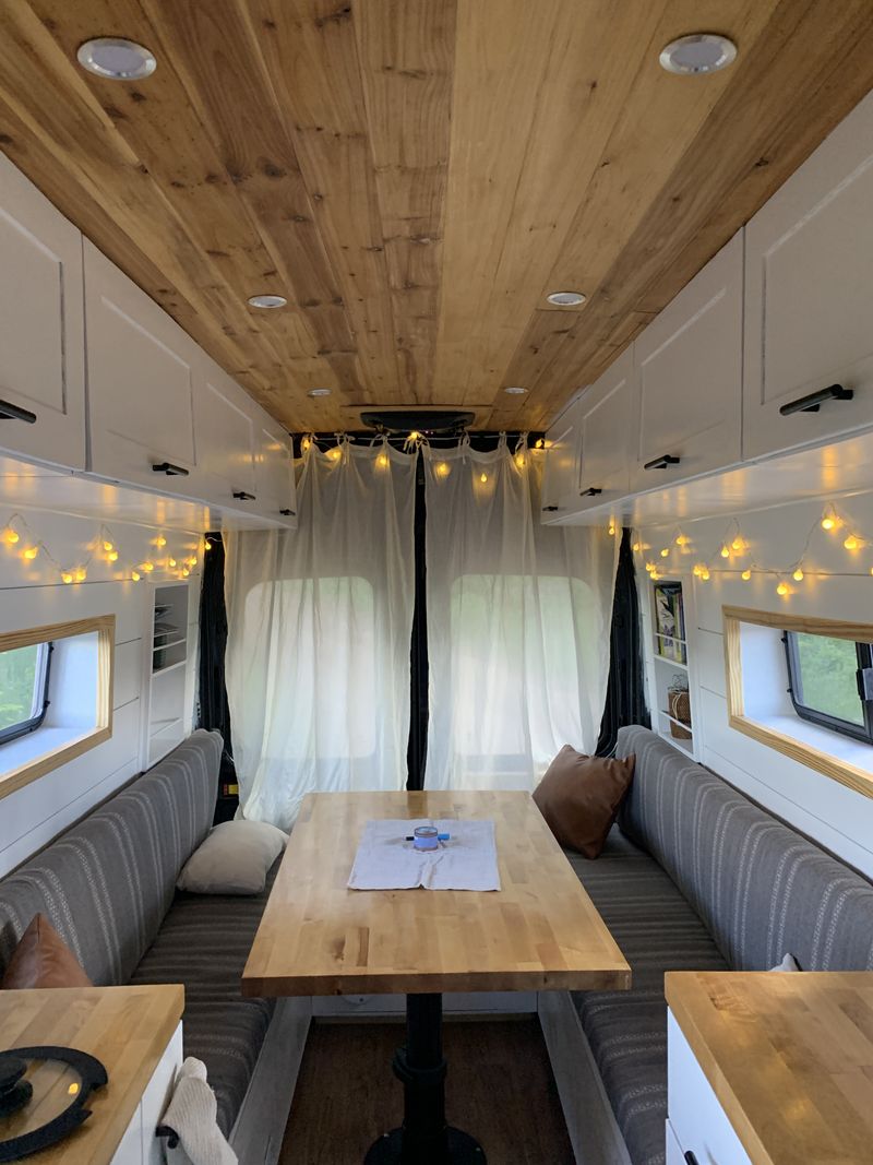 Picture 4/8 of a 2020 Ford Transit 2WD Extended for sale in Vancouver, Washington