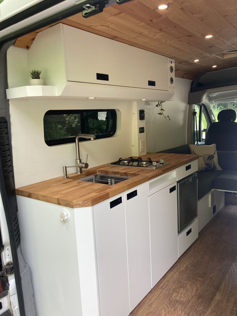 Picture 5/14 of a 2018 Ram Promaster 13k miles Complete Build for sale in Portland, Oregon