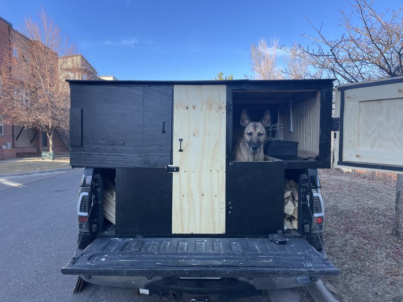 Picture 3/6 of a 2006 Ford F250 Lariat 4x4 Custom Overland / Camper for sale in Boulder, Colorado