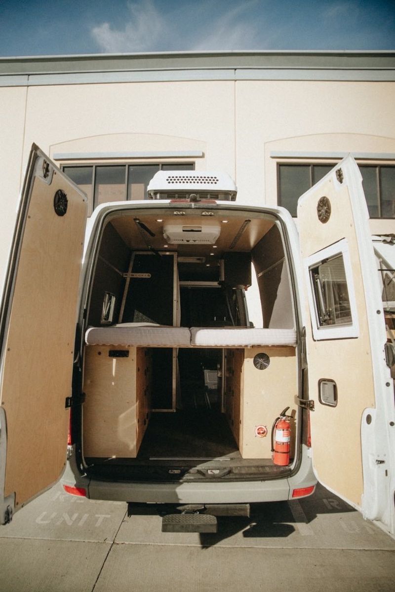 Picture 2/10 of a 2008 dodge sprinter for sale  for sale in West Covina, California