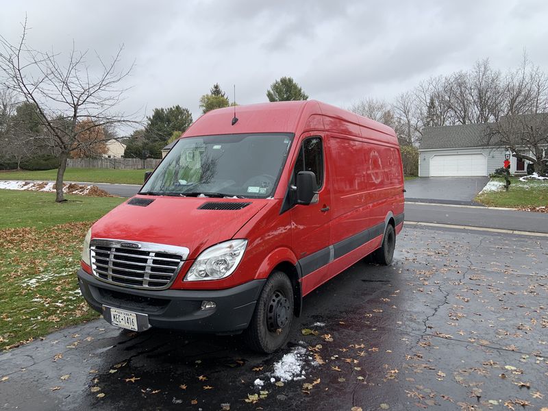 Picture 2/45 of a 2007 Freightliner Sprinter 3500 Dually for sale in Pittsford, New York