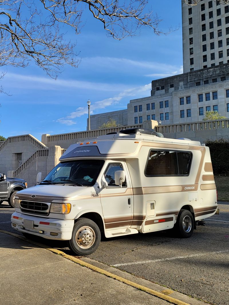Picture 4/45 of a 2002 Ford Chinook Concourse XL for sale in San Jose, California