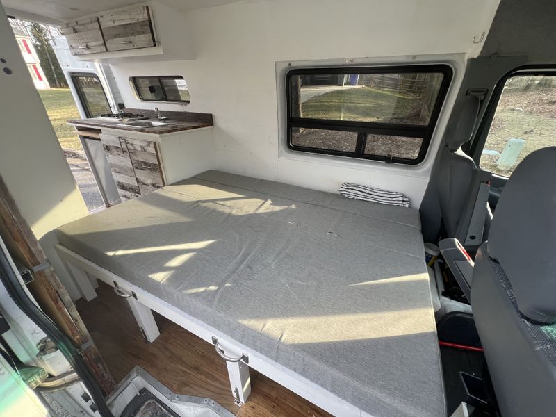 Picture 3/20 of a Cozy 2005 Dodge Sprinter 2500, 150k Miles, 🦅Eagle on Hood for sale in Columbia, Maryland
