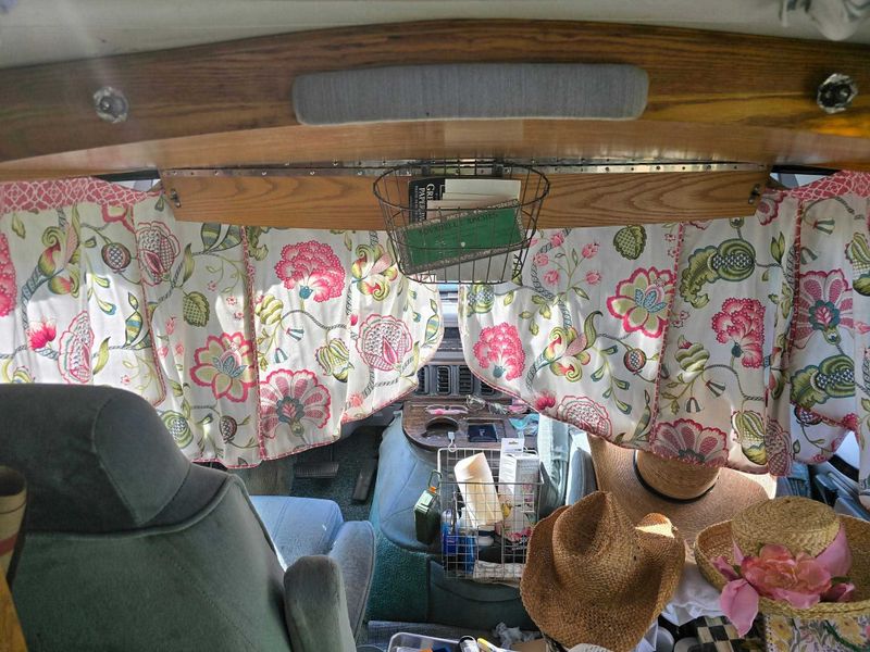 Picture 3/19 of a 1996 Dodge Roadtrek 170 Popular for sale in Whiteford, Maryland