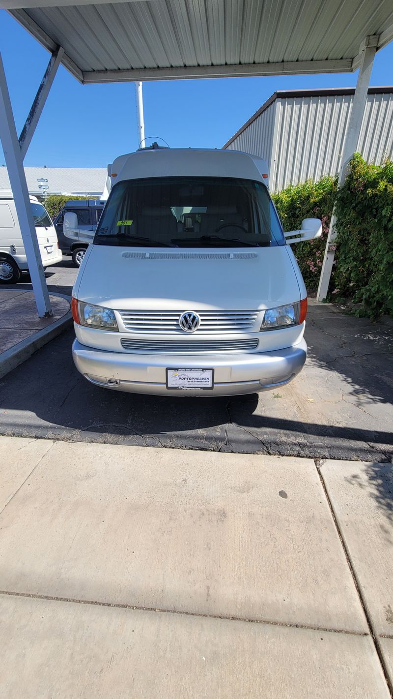 Picture 4/15 of a 2003 Winnebago Rialta 22QD #961 for sale in Yucaipa, California