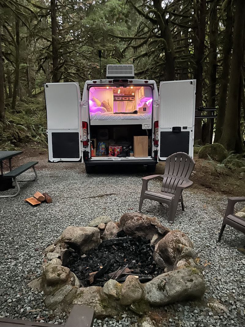 Picture 4/8 of a Your Dream Mobile Tiny Home Awaits! for sale in Issaquah, Washington