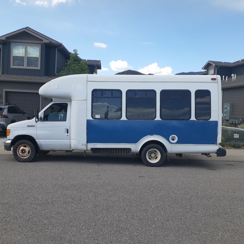 Picture 1/15 of a 2007 Ford e450 Super Duty for sale in Ranchos De Taos, New Mexico