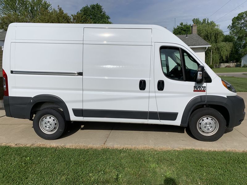 Picture 2/8 of a Fully Off-Grid 2018 RAM Promaster 1500 for sale in Baton Rouge, Louisiana