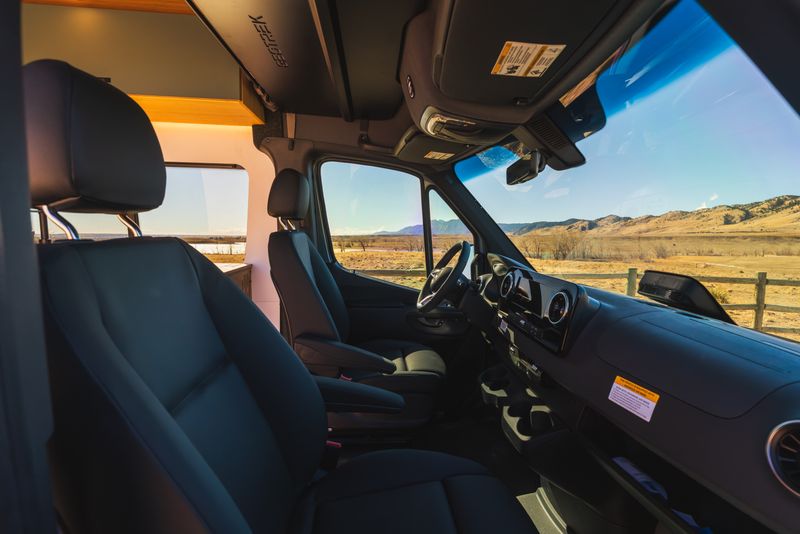 Picture 5/10 of a 2026 Geotrek Flatiron Sprinter 144 AWD for sale in Boulder, Colorado