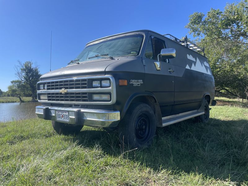 Picture 4/21 of a 1997 Chevy G30 for sale in Joplin, Missouri