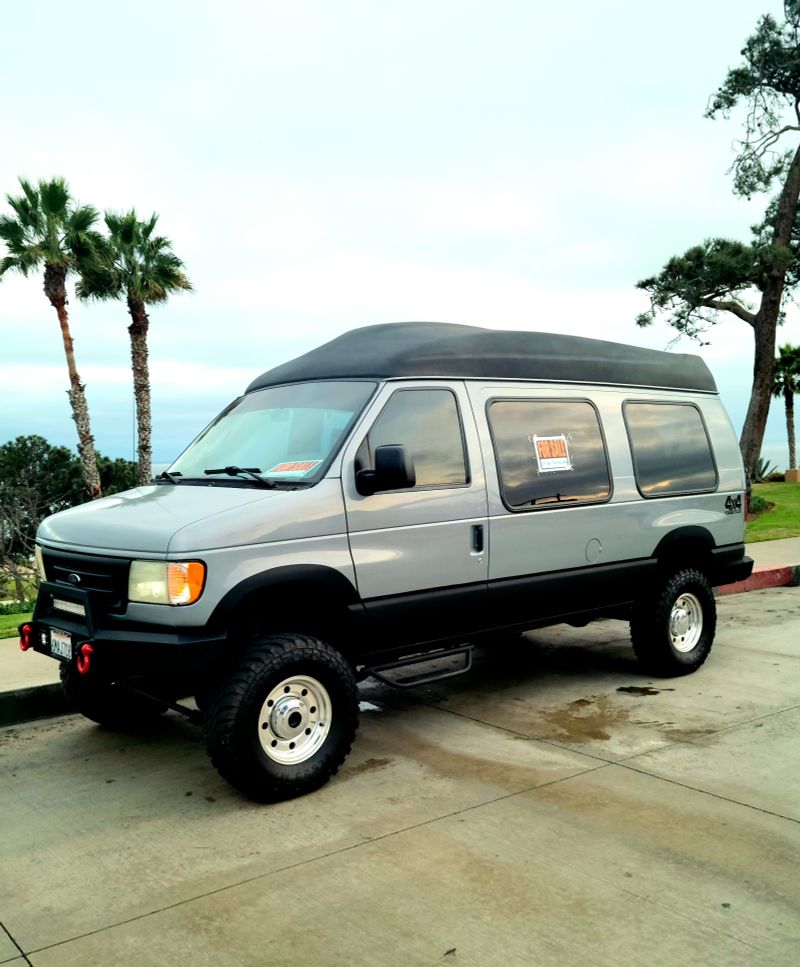 Picture 5/13 of a 2004 Ford Regency Camper Van 4x4 for sale in Newport Beach, California