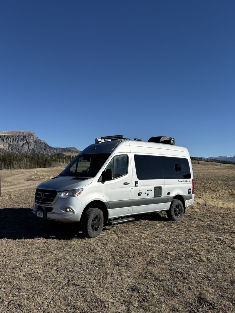 Picture 5/11 of a 2023 Thor Sanctuary 19P for sale in Elkhart, Kansas