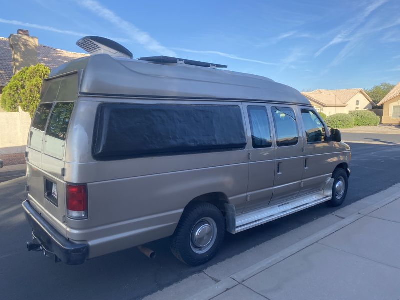 Picture 2/18 of a 2001 Ford Econoline E-350 XLT Mid Roof for sale in Gilbert, Arizona