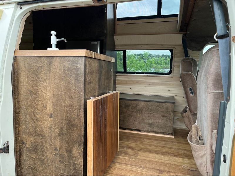 Picture 2/4 of a 1991 Coachman Conversion Ford E250 for sale in San Diego, California