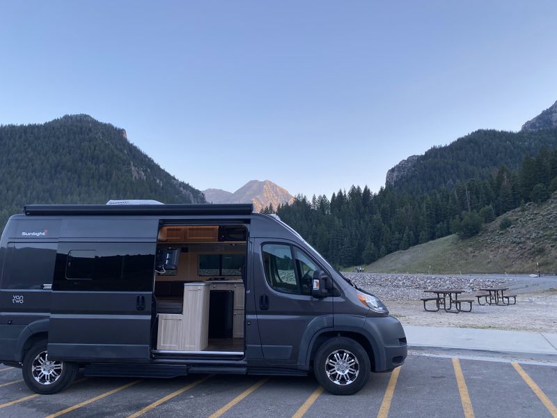 Picture 5/32 of a 2018 HYMER SUNLIGHT V2 with only 12k miles! for sale in American Fork, Utah