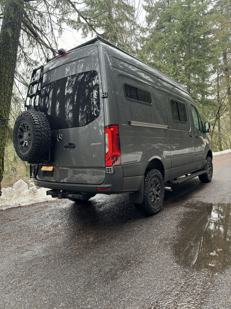 Picture 3/15 of a 2023 Winnebago Adventure Wagon Van Life Collective Edition  for sale in Hood River, Oregon