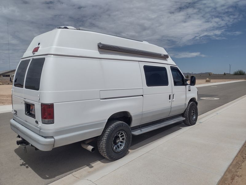 Picture 4/25 of a 2005 Ford E350 Diesel Adventure Van for sale in Surprise, Arizona