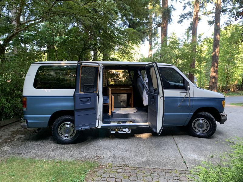 Picture 5/7 of a 1993 Ford E150 Campervan for sale in Seattle, Washington