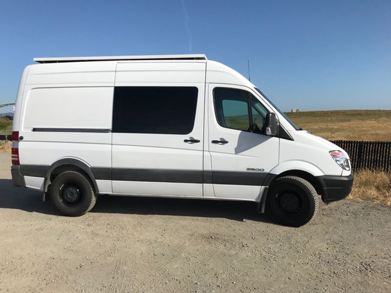 Picture 2/7 of a 2008 Dodge Sprinter Camper Conversion for sale in Rohnert Park, California