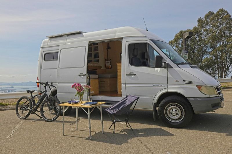 Picture 1/7 of a 2006 Mercedes/Dodge Sprinter for sale in Frederick, Maryland