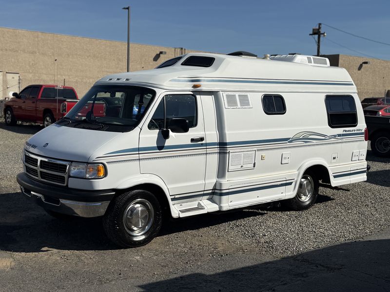 Picture 2/43 of a 1998 Pleasure Way for sale in Orangevale, California