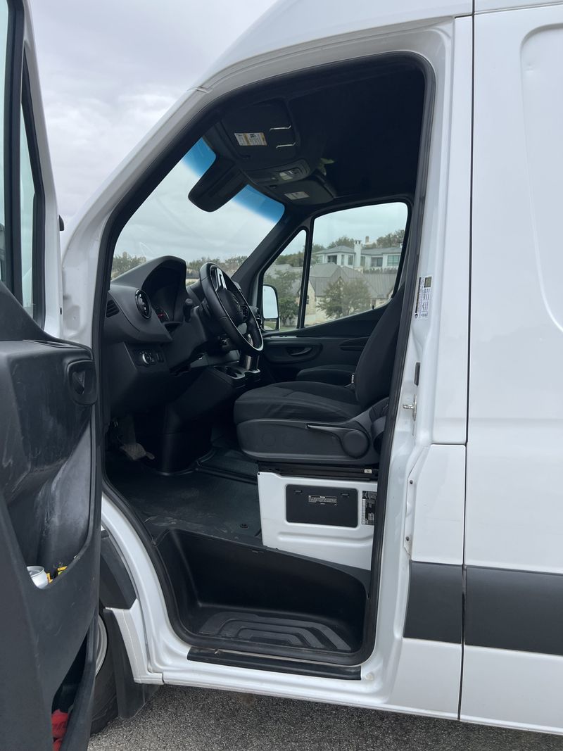 Picture 1/9 of a Sprinter 2021 Gas Toy Hauler  for sale in San Antonio, Texas