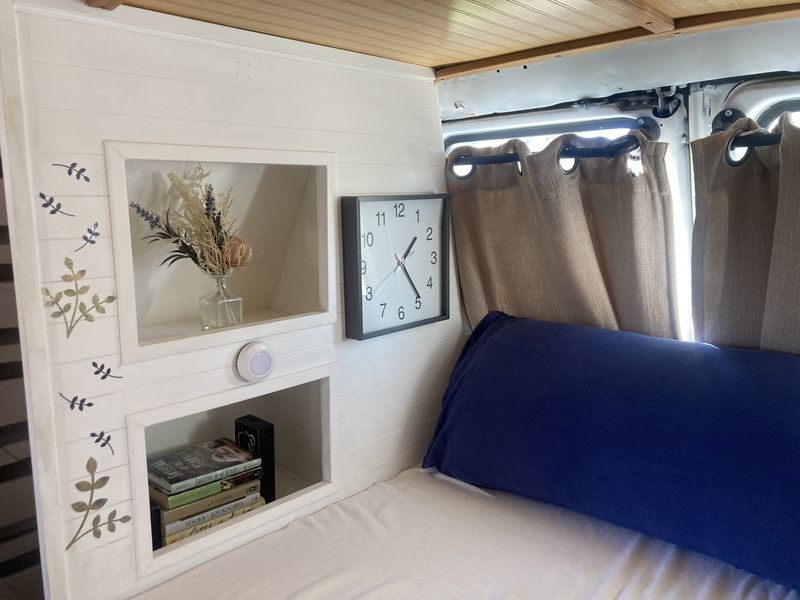 Picture 1/24 of a FREEBIRD CAMPERVAN for sale in Las Vegas, Nevada