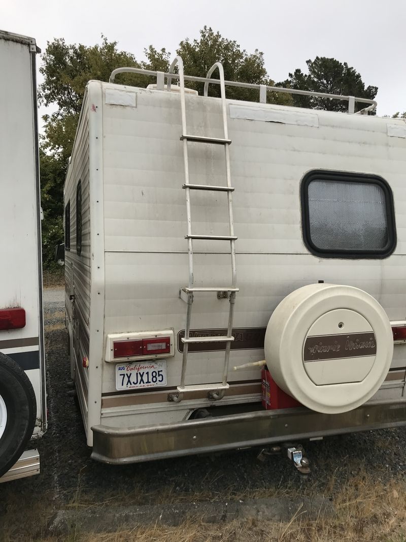 Picture 4/12 of a 1985 Winnebago Minnie Winnie for sale in Redwood City, California