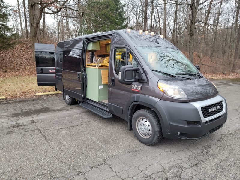 Picture 4/17 of a 2022 Ram Promaster 3500 Camper Van for sale in Loveland, Ohio