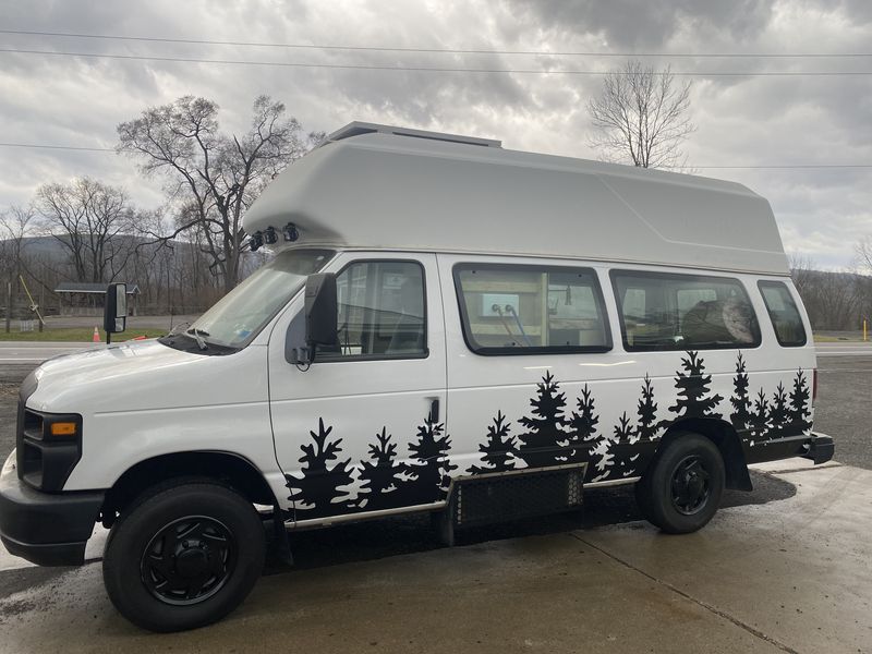 Picture 3/18 of a 2009 Ford Econoline E-350 EXT CONVERSION  for sale in Binghamton, New York
