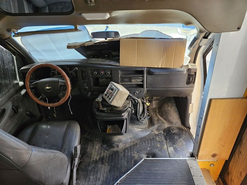 Picture 3/9 of a 2009 Chevy Express 3500 van front  for sale in Hesperia, California