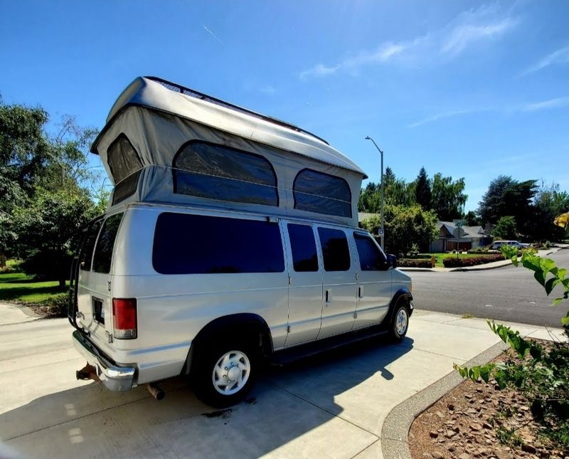 Picture 4/33 of a 2006 E-350 Colorado Camper Van Pop Top Penthouse for sale in Richland, Washington