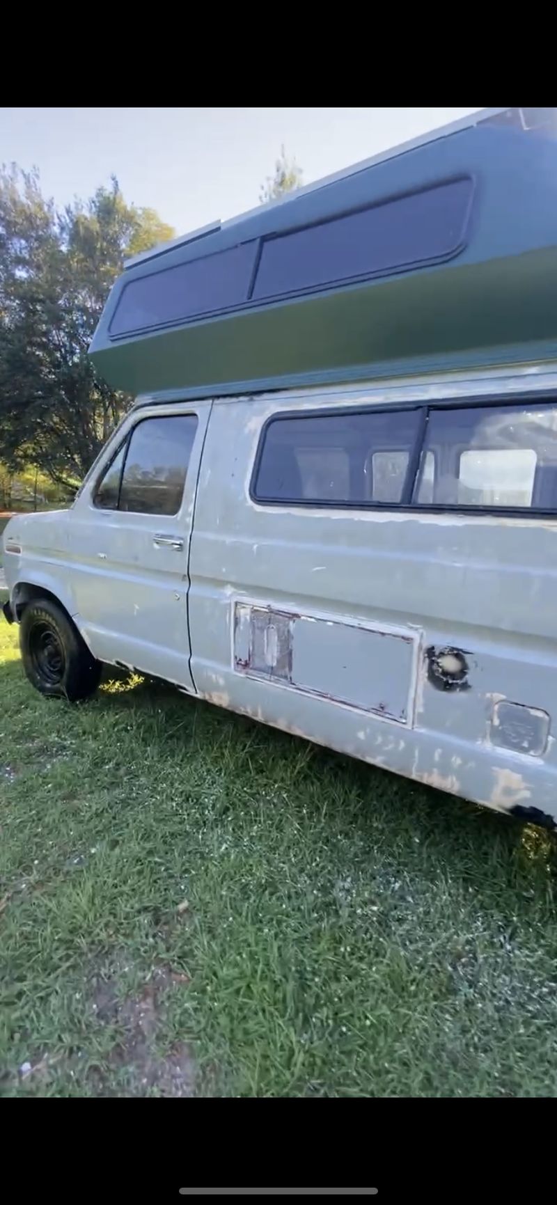 Picture 2/7 of a 1991 Ford Econoline E-250 for sale in Brooksville, Florida