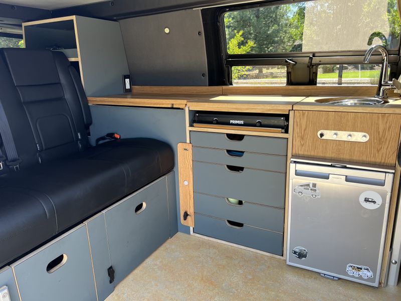 Picture 2/33 of a 2019 Mercedes Benz Metris Camper Van for sale in Bend, Oregon