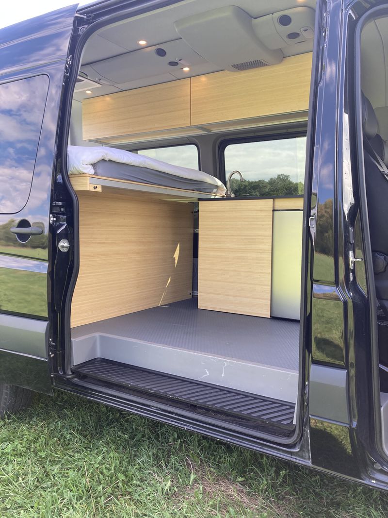 Picture 5/16 of a 2018 Mercedes Sprinter Camper Van for sale in Burlington, Vermont