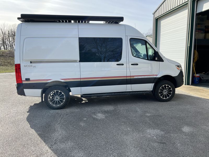 Picture 3/16 of a 2020 Mercedes Benz Storyteller Overland 4x4 for sale in Lebanon, Indiana