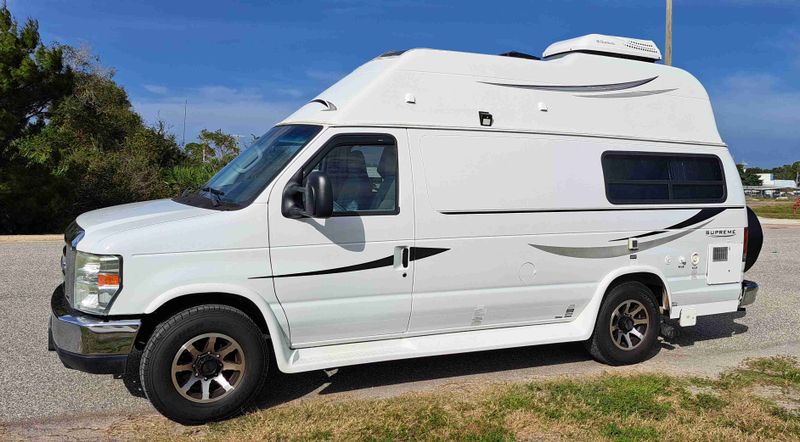 Picture 2/19 of a 2014 Genesis Supreme (E350) for sale in Melbourne, Florida
